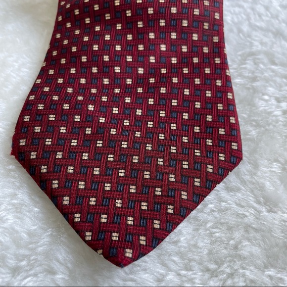 Nautica Wine Square Weave Print Textured Silk Tie - Picture 3 of 10